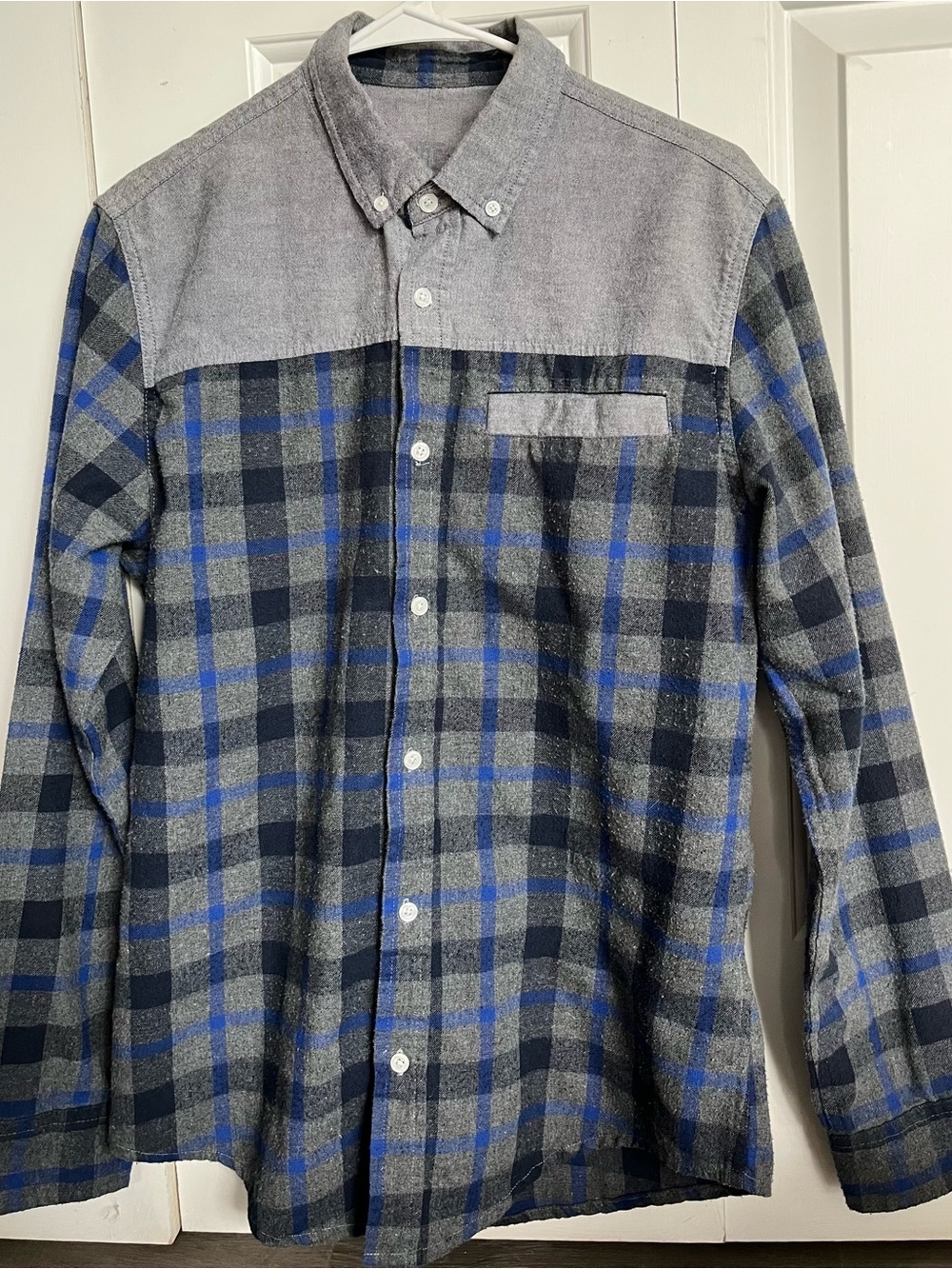 Jackthreads men’s medium gray denim, blue & black button up flannel